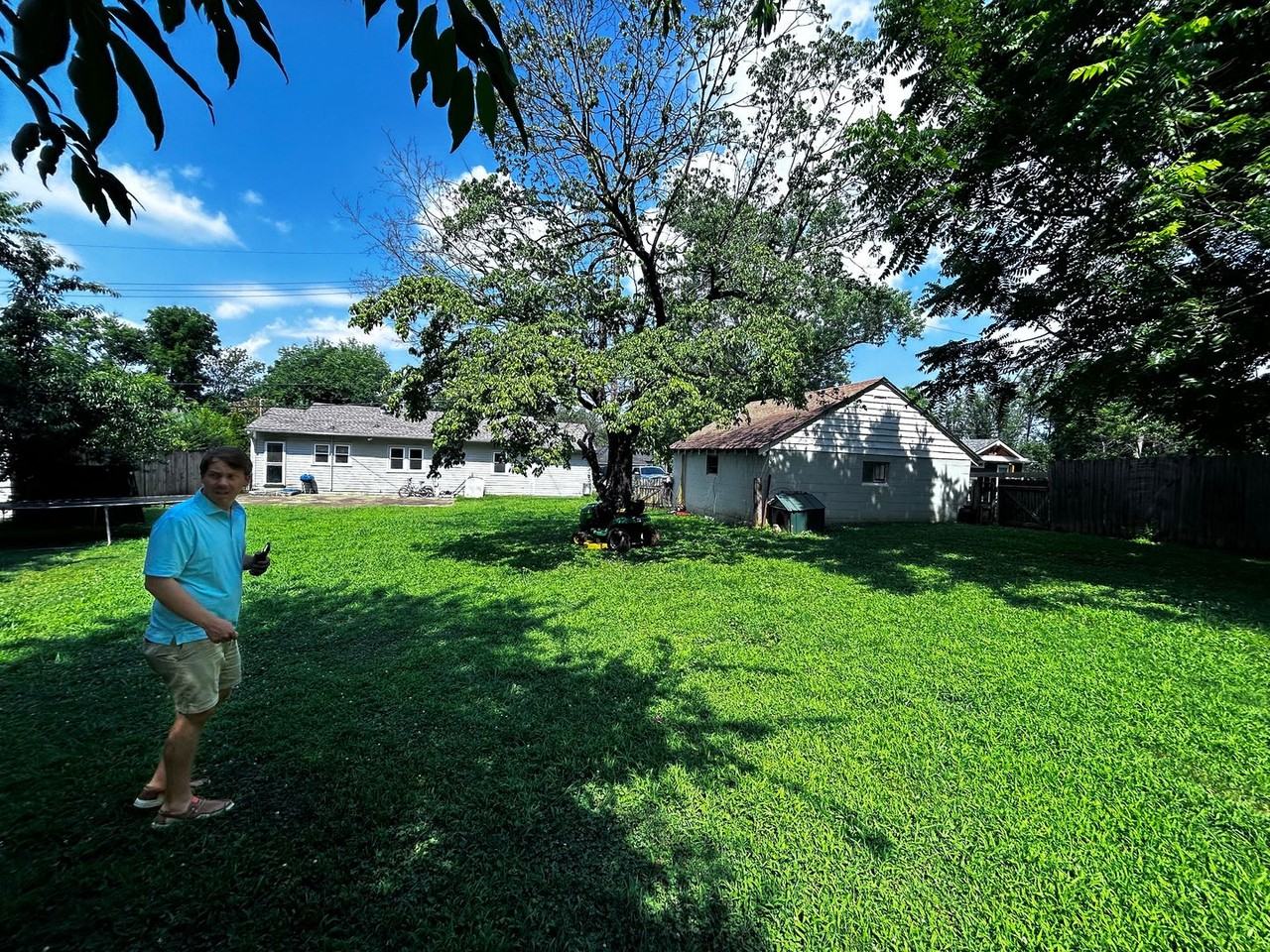 1605 Overton St - Photo 3 of 23