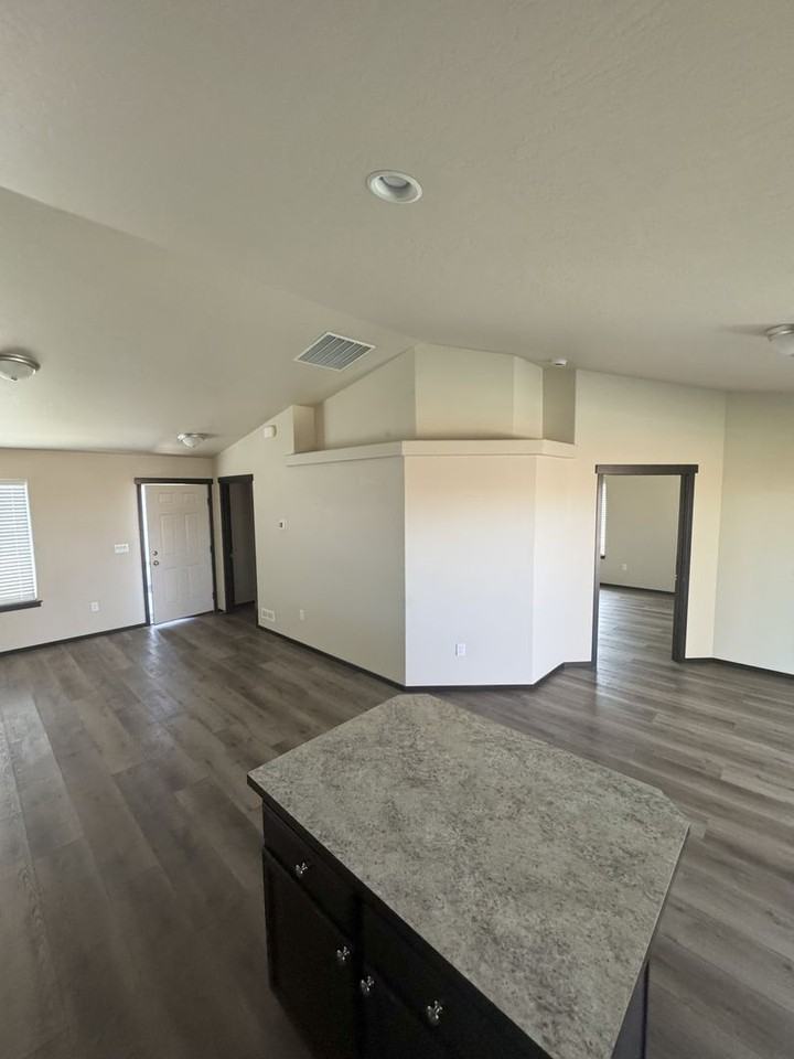 363 Cardinal Pl - Photo 2 of 19