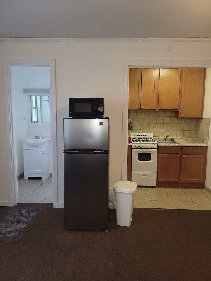 Aspen Studio Apartments - Photo 2 of 6