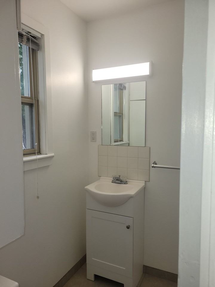 Aspen Studio Apartments - Photo 3 of 6