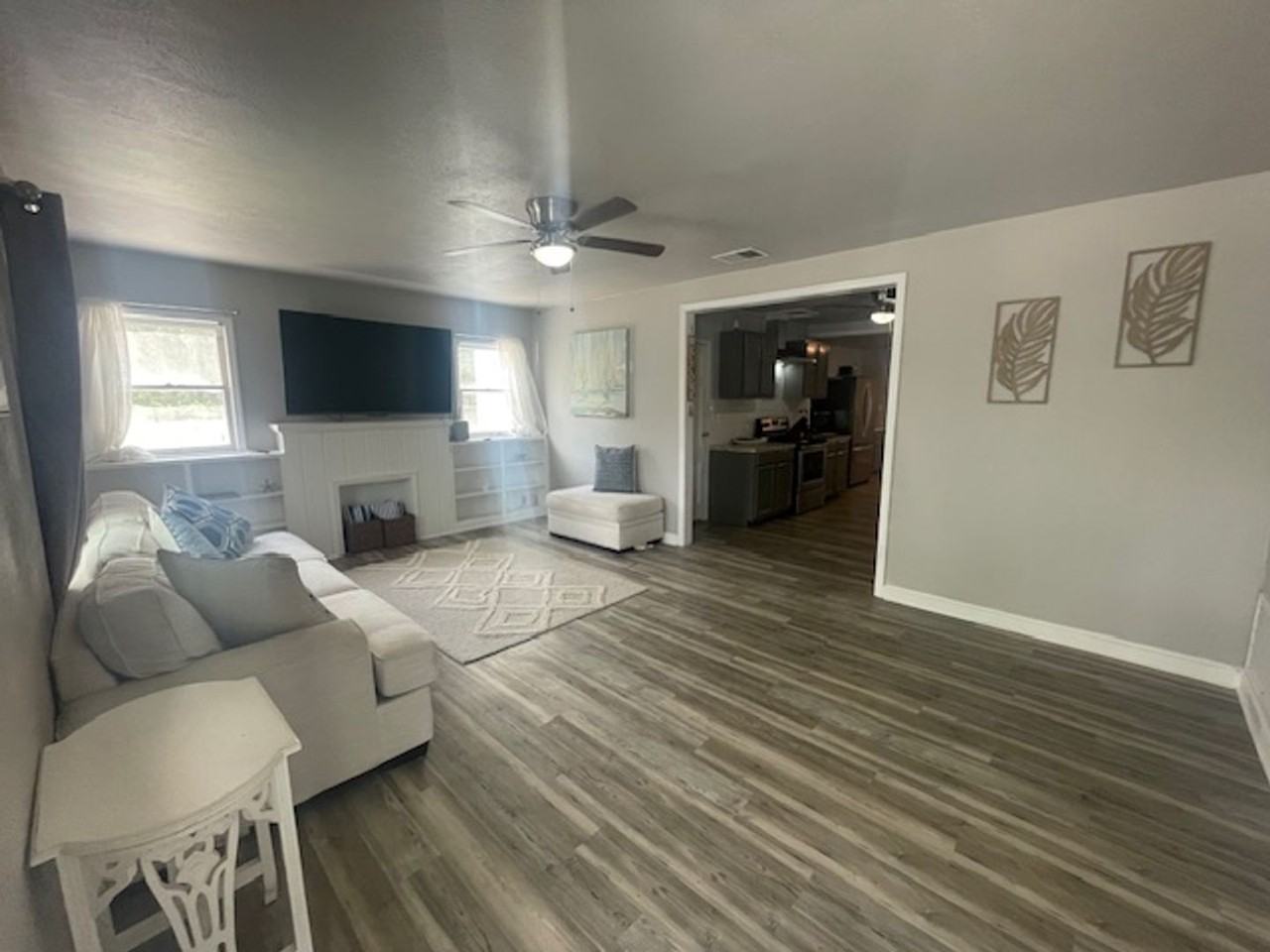 322 Beverly Dr - Photo 2 of 21