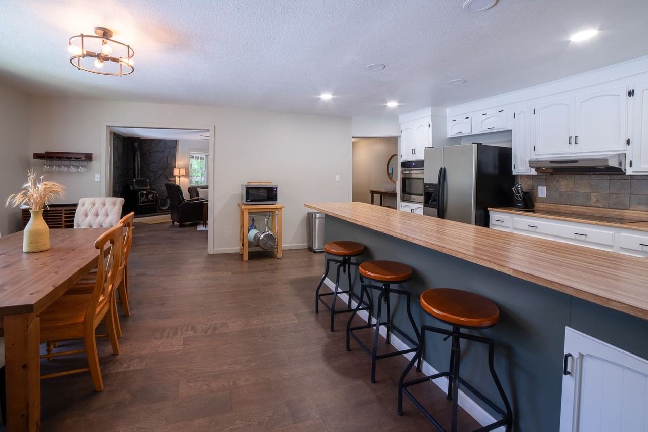 23899 Sierra Pines Dr - Photo 3 of 12