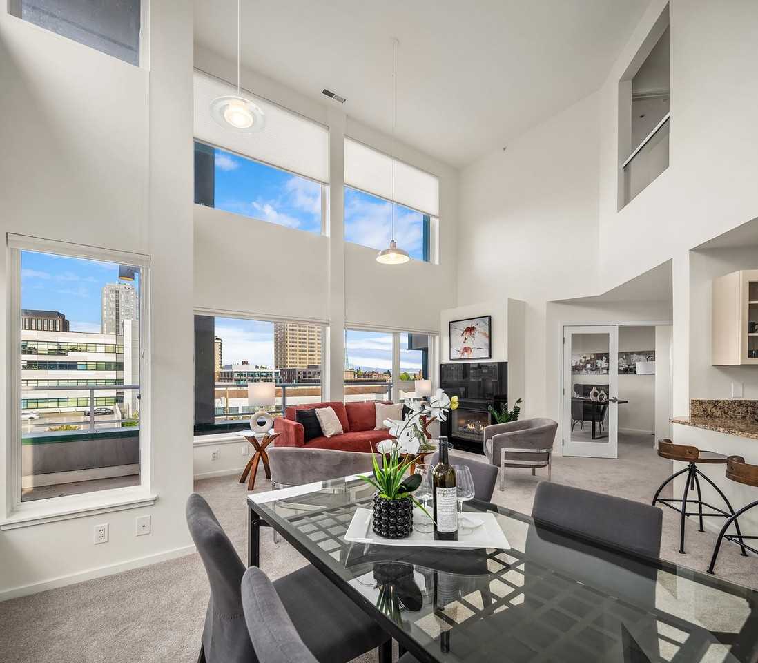 4528 8th Ave Ne #5A - Photo 3 of 27