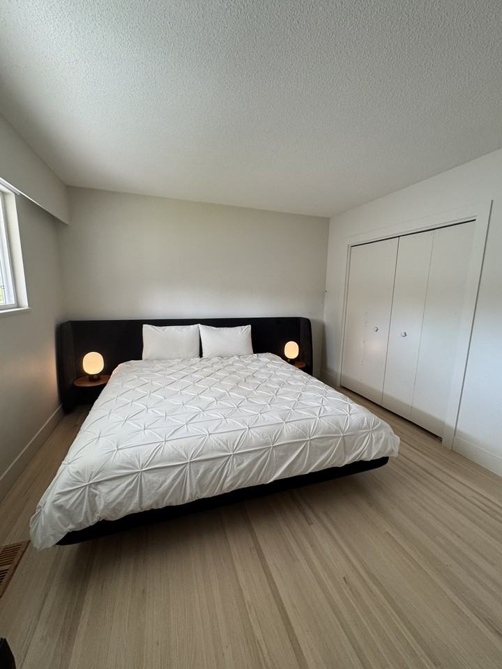 964 Macintosh Street - Photo 3 of 10