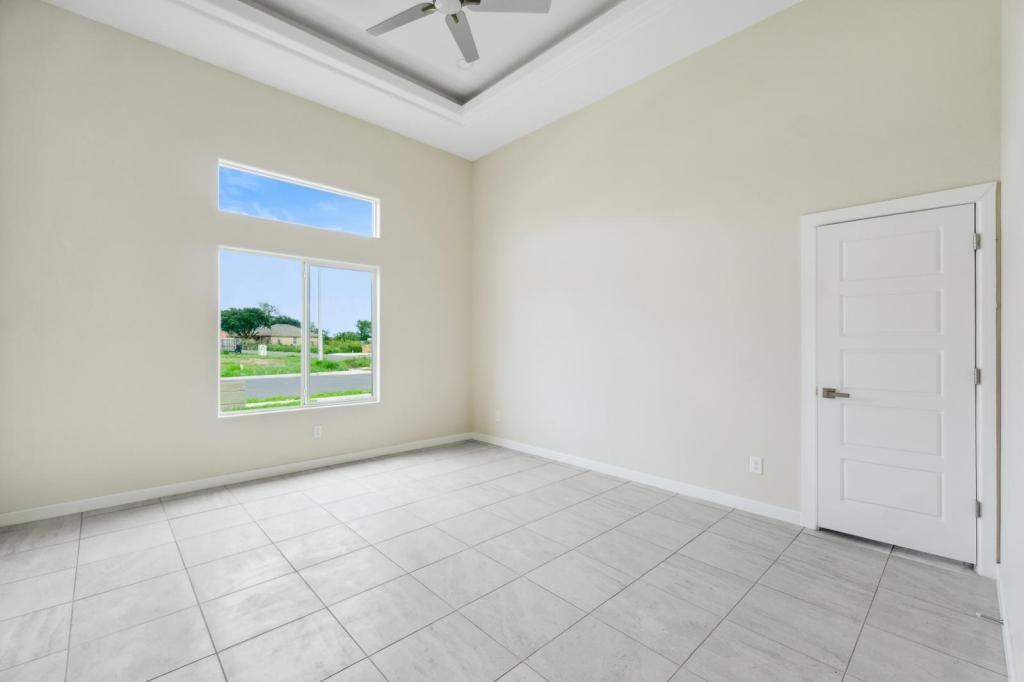 2916 Dahlia Street San Juan TX 78589 - Photo 2 of 6