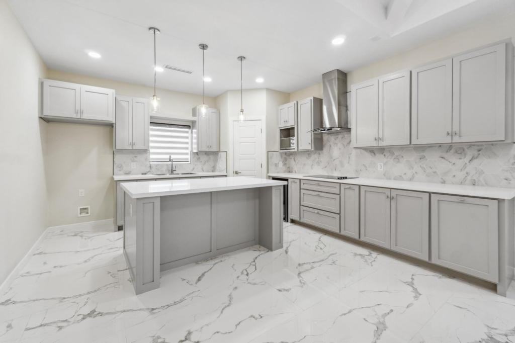 2916 Dahlia Street San Juan TX 78589 - Photo 3 of 6