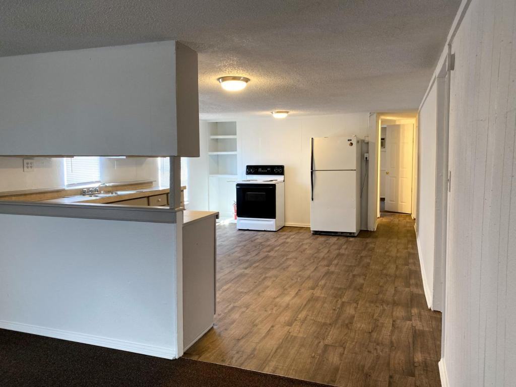 10604 County Road 1020 - Photo 4 of 13