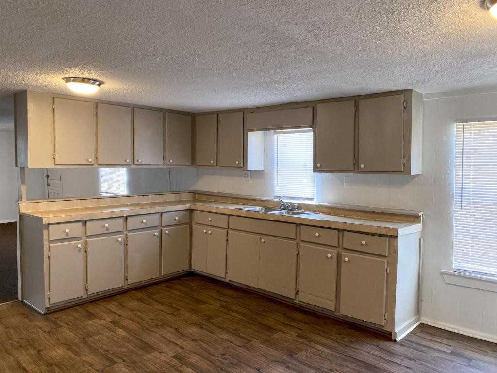 10604 County Road 1020 - Photo 5 of 13