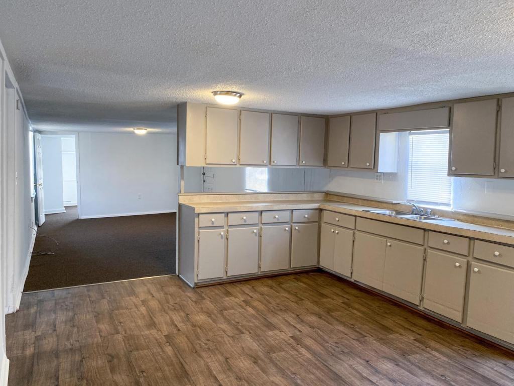 10604 County Road 1020 - Photo 6 of 13