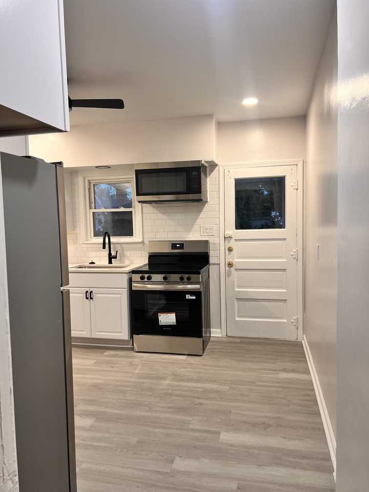 3437 North Ave #3437 - Photo 7 of 41