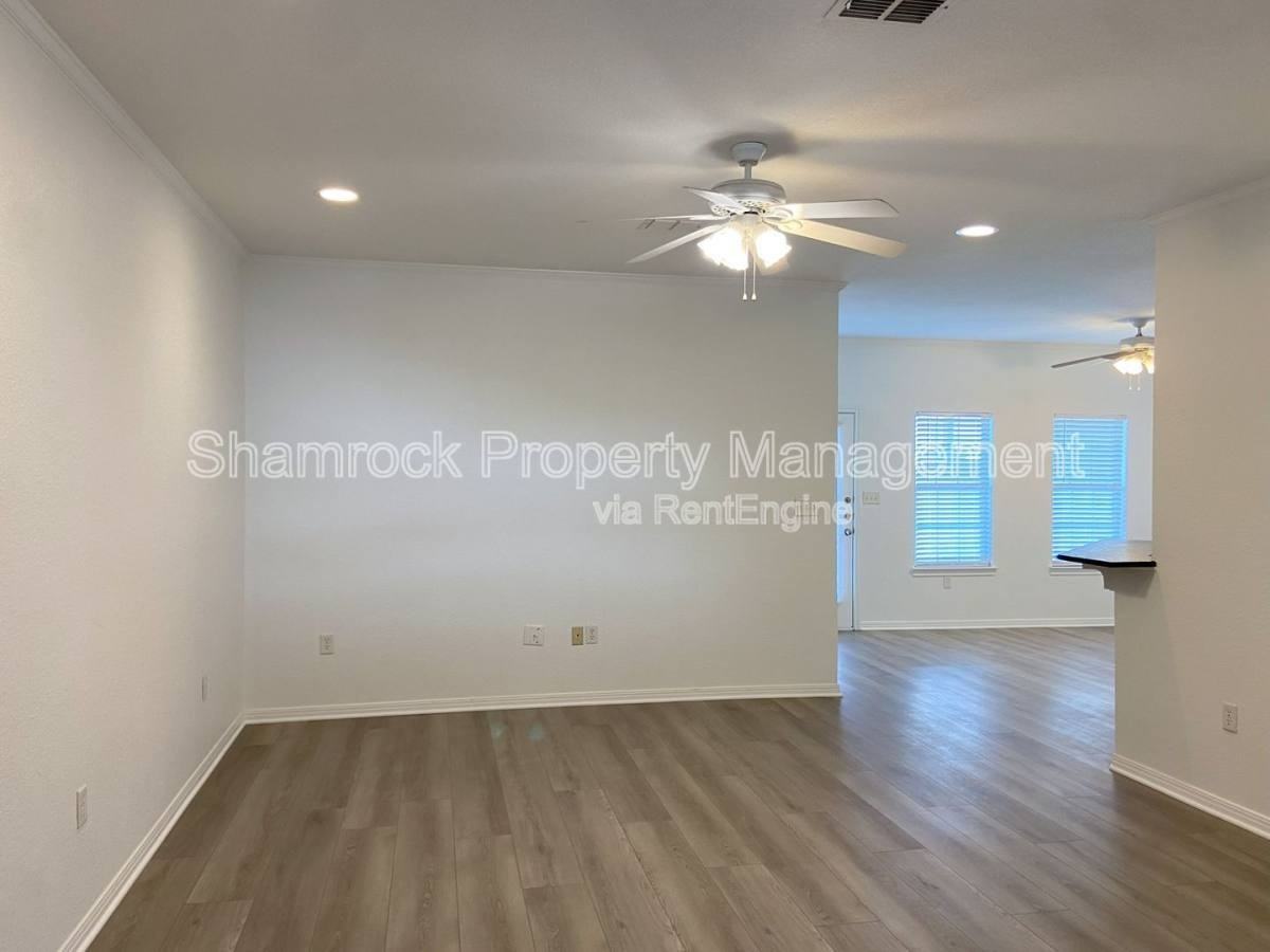 3061 Clydesdale Way - Photo 2 of 10