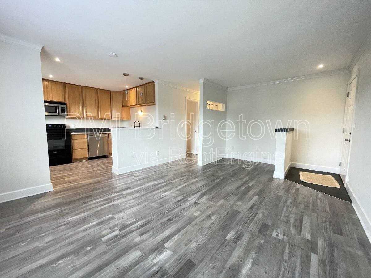 8065 N Ivanhoe St #2 - Photo 6 of 10