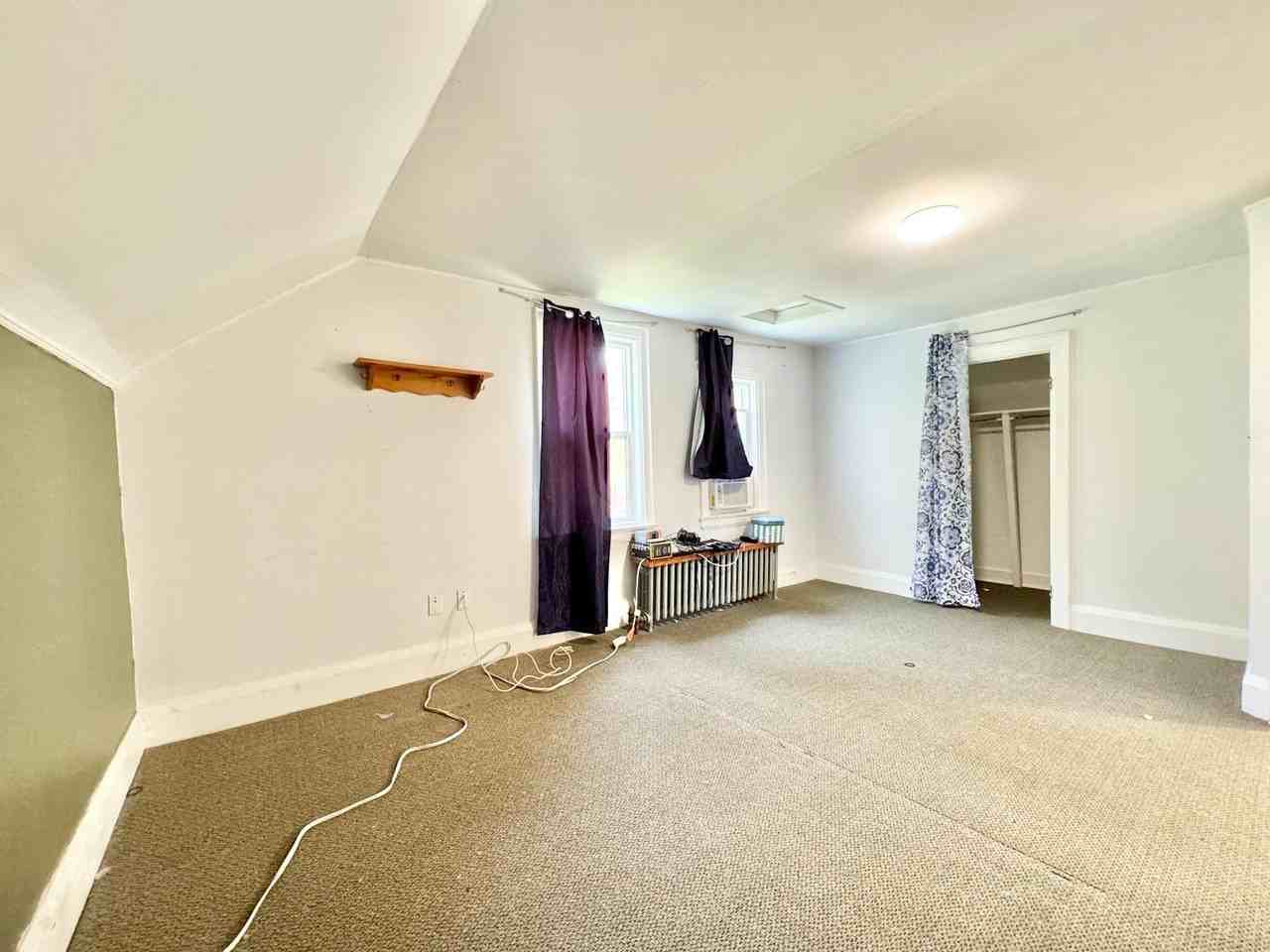 6 Chestnut St E - Photo 3 of 11