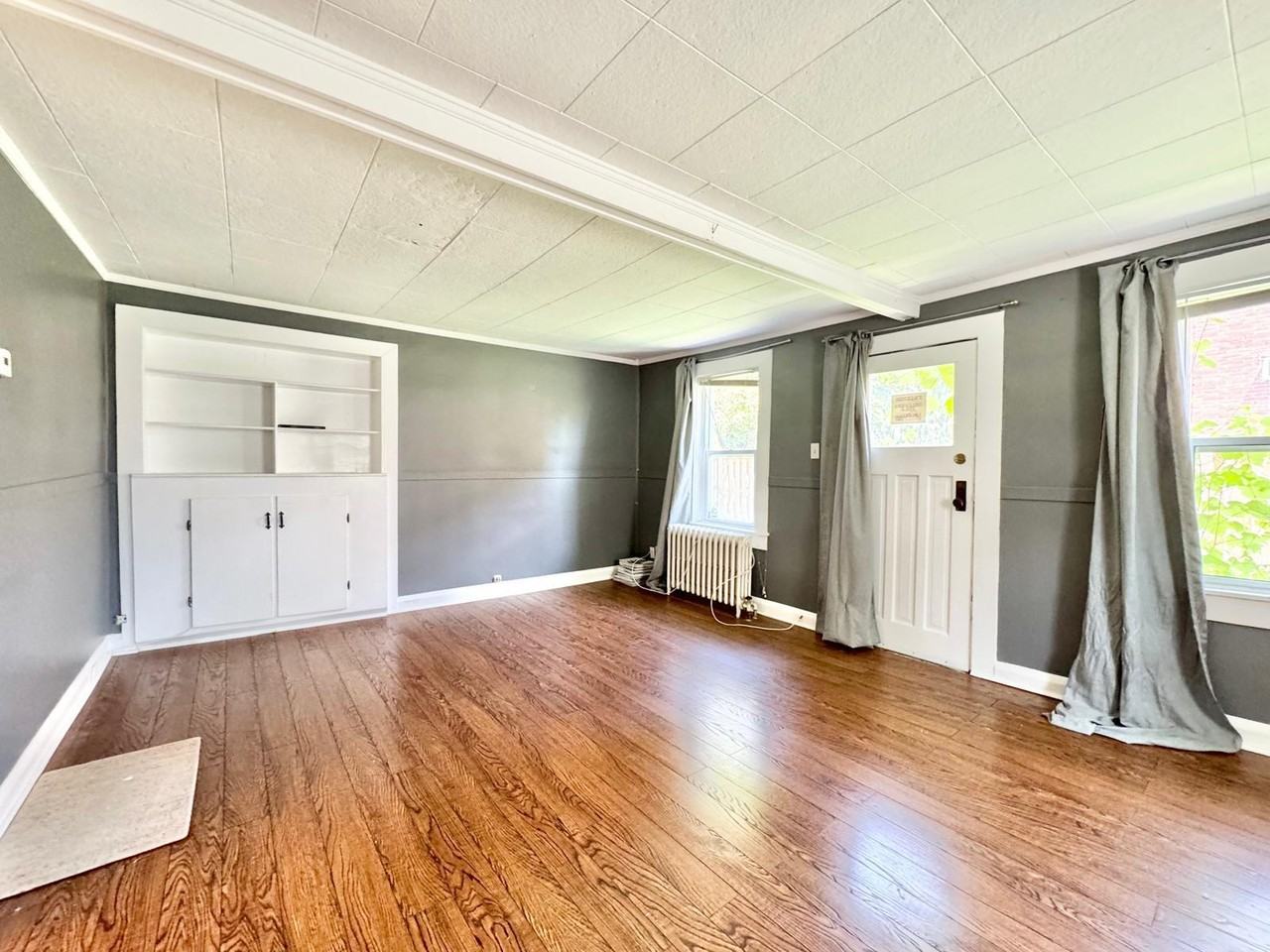 6 Chestnut St E - Photo 2 of 11