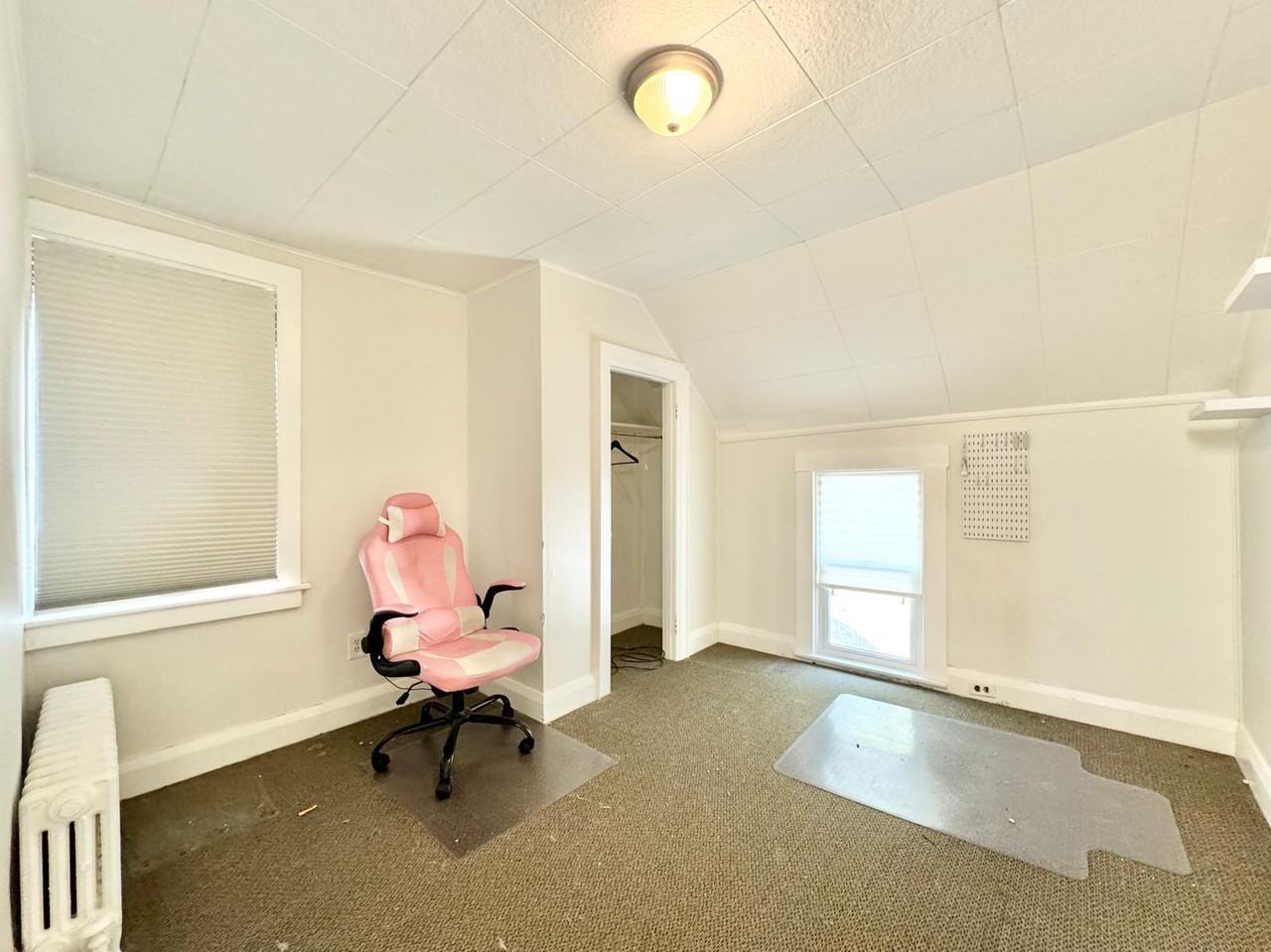 6 Chestnut St E - Photo 5 of 11