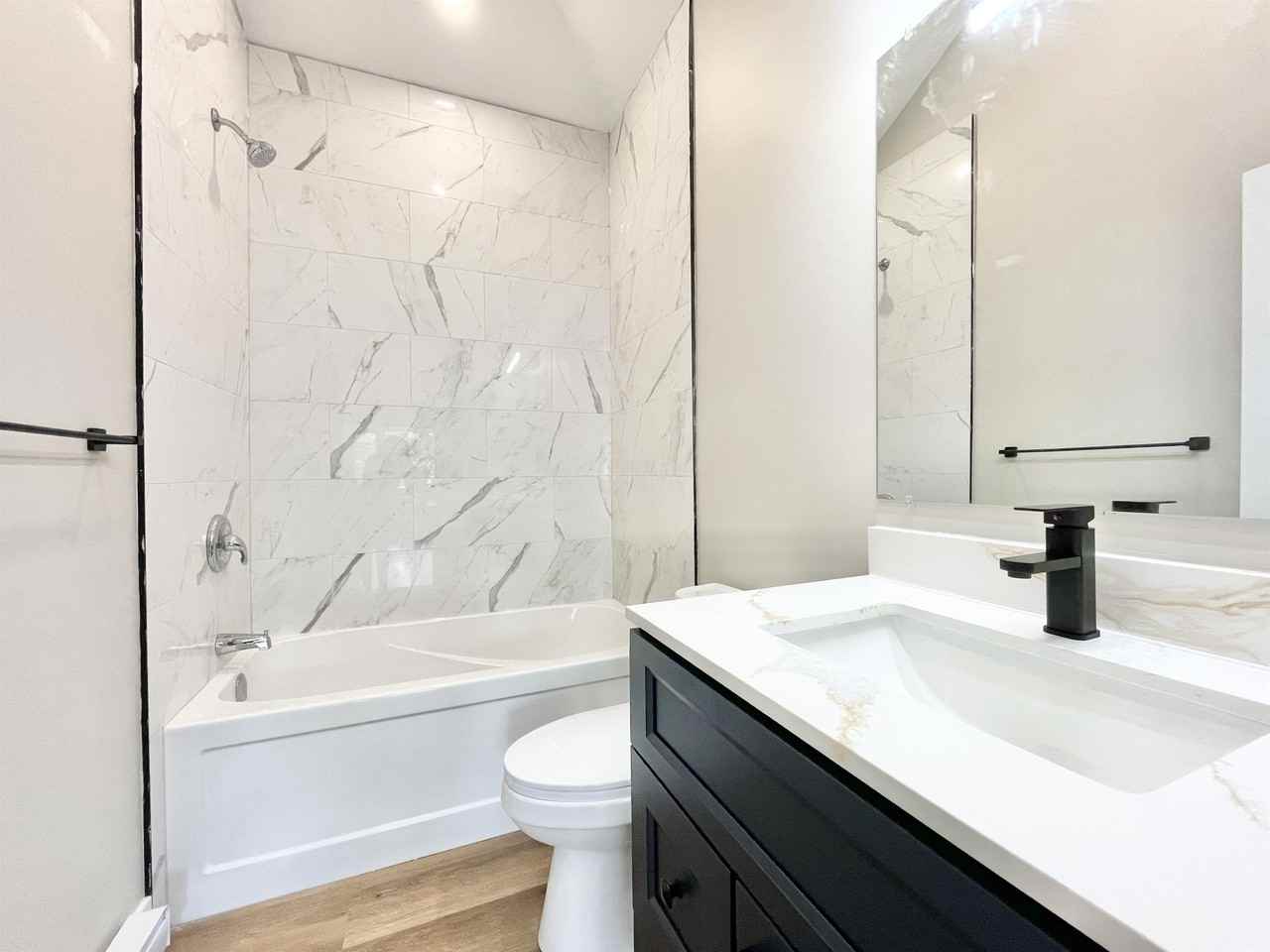 111 Mcalpine Ave S #REAR - Photo 3 of 9