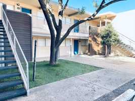 featured image of 2902 Vicksburg Ave