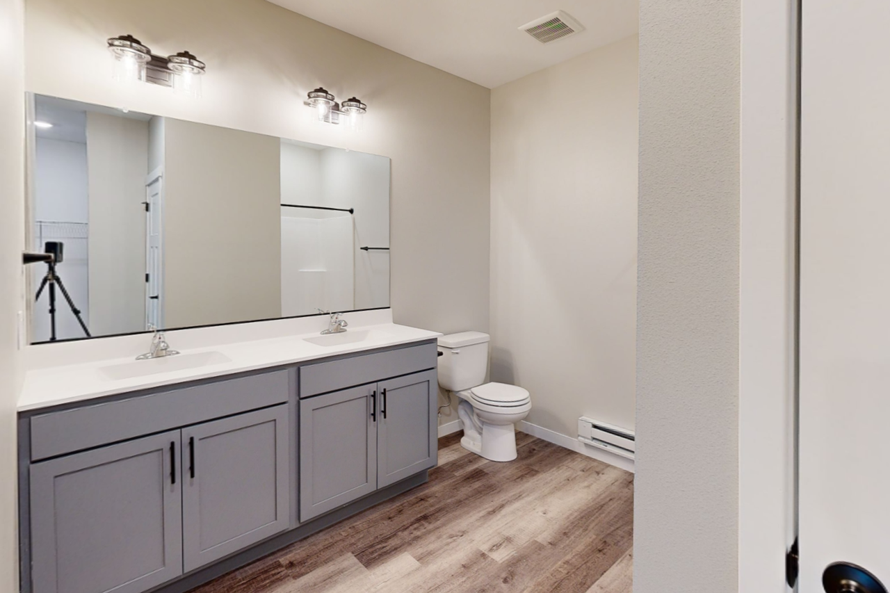 The Current - Photo 7 of 50