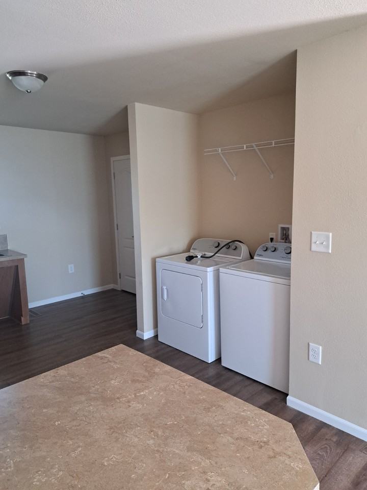 426 Roxy Ln #2 - Photo 4 of 9