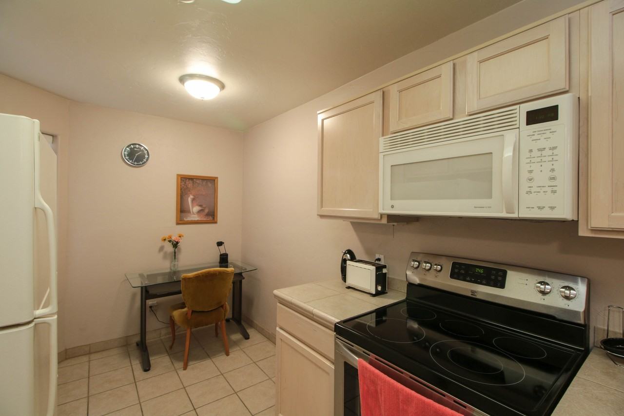 5675 N Camino Esplendora #1 - Photo 7 of 9