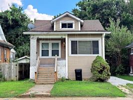 featured image of 1236 Manitau Ave