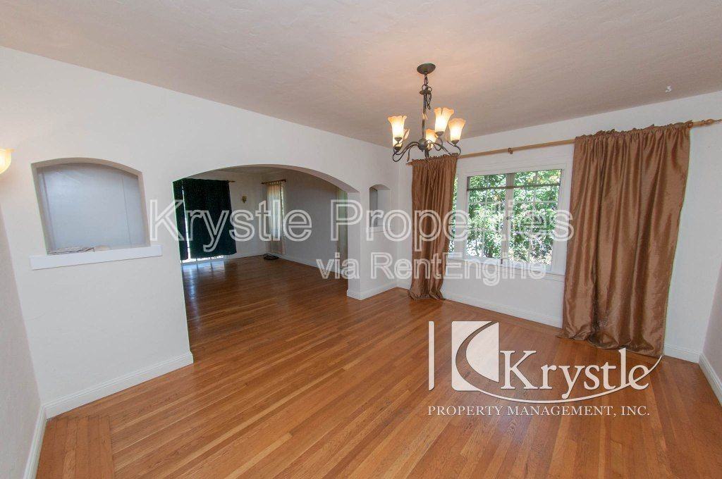 1722 Sacramento St - Photo 3 of 13
