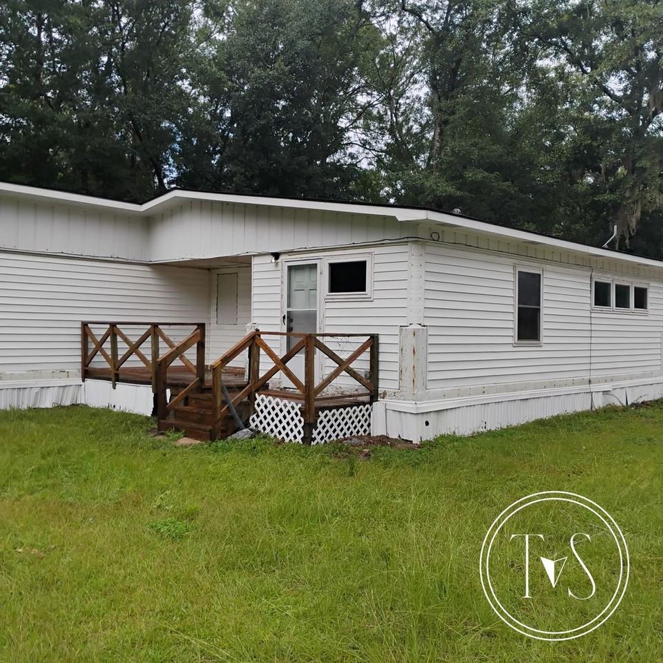 Arnall Drive, 524 - Photo 4 of 15