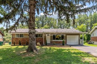 2372 Collett Dr - Photo 1 of 1