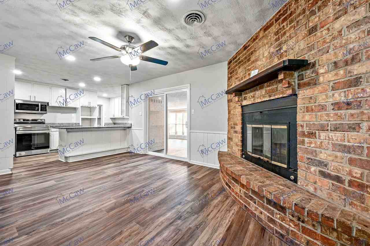 1128 Terrace Trl - Photo 5 of 19