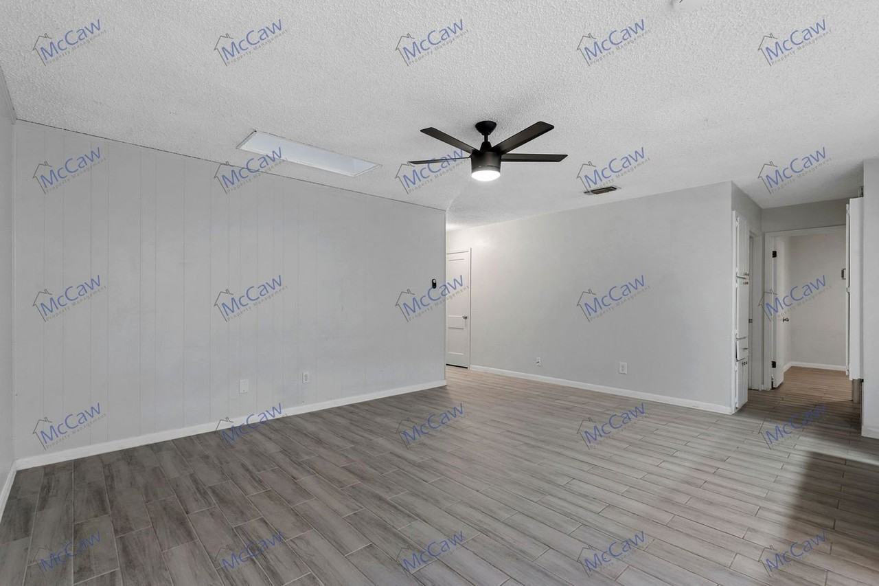 5002 Geddes Ave - Photo 4 of 20