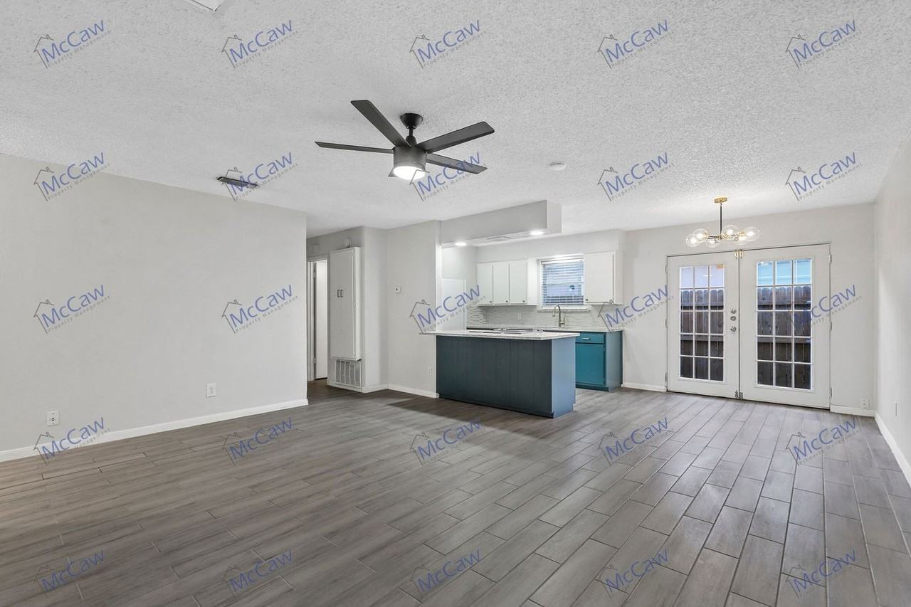 5002 Geddes Ave - Photo 6 of 20