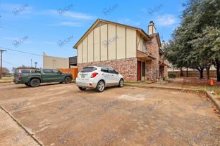 800 Bluebonnet Dr #B - Photo 1 of 1