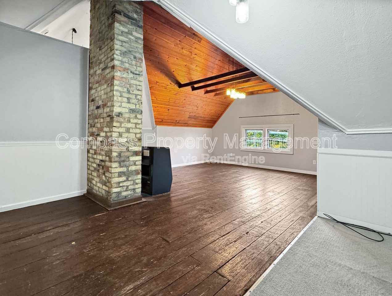 201 Lafayette Ave Ne #2 - Photo 2 of 6