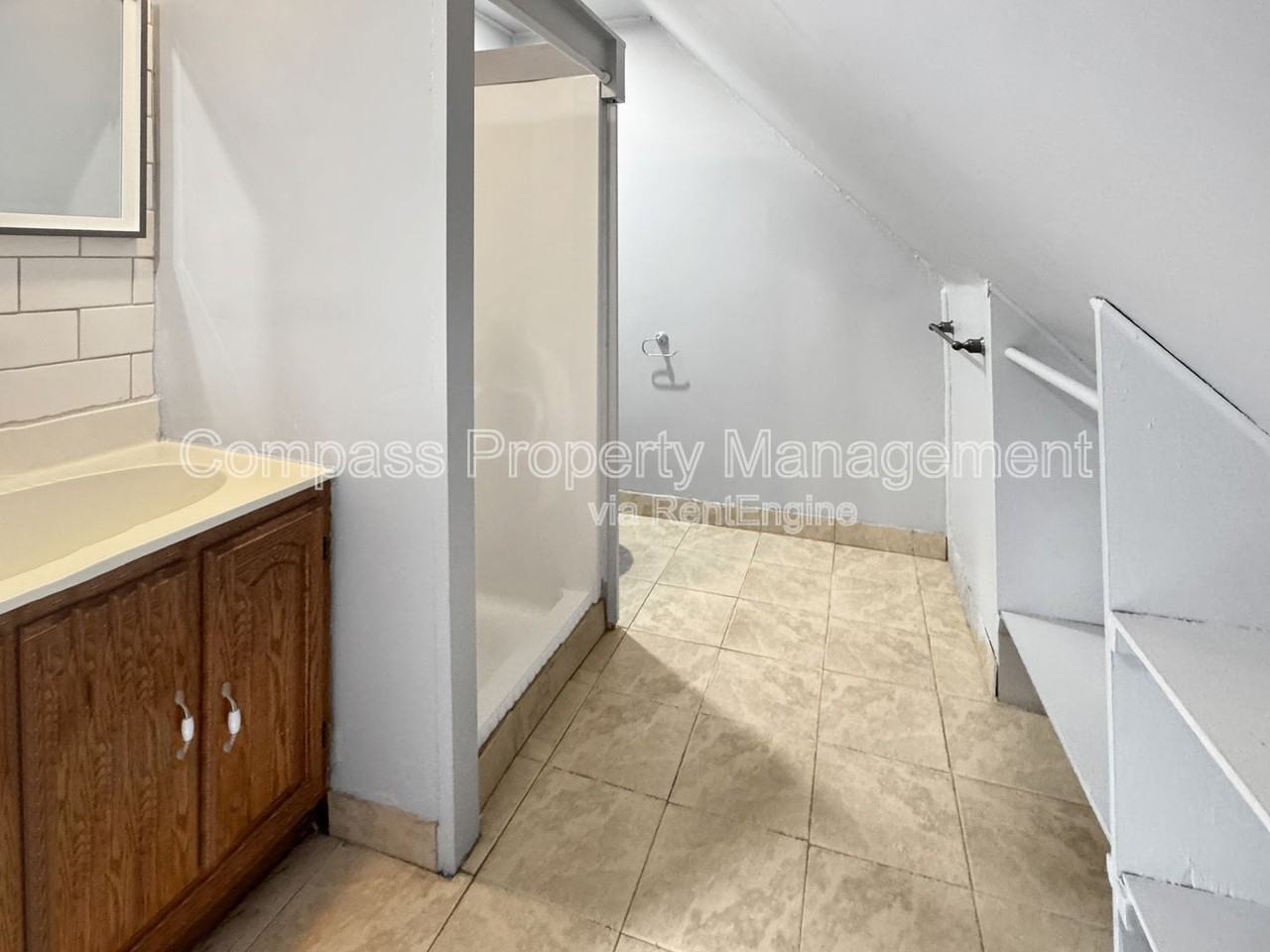 201 Lafayette Ave Ne #2 - Photo 6 of 6