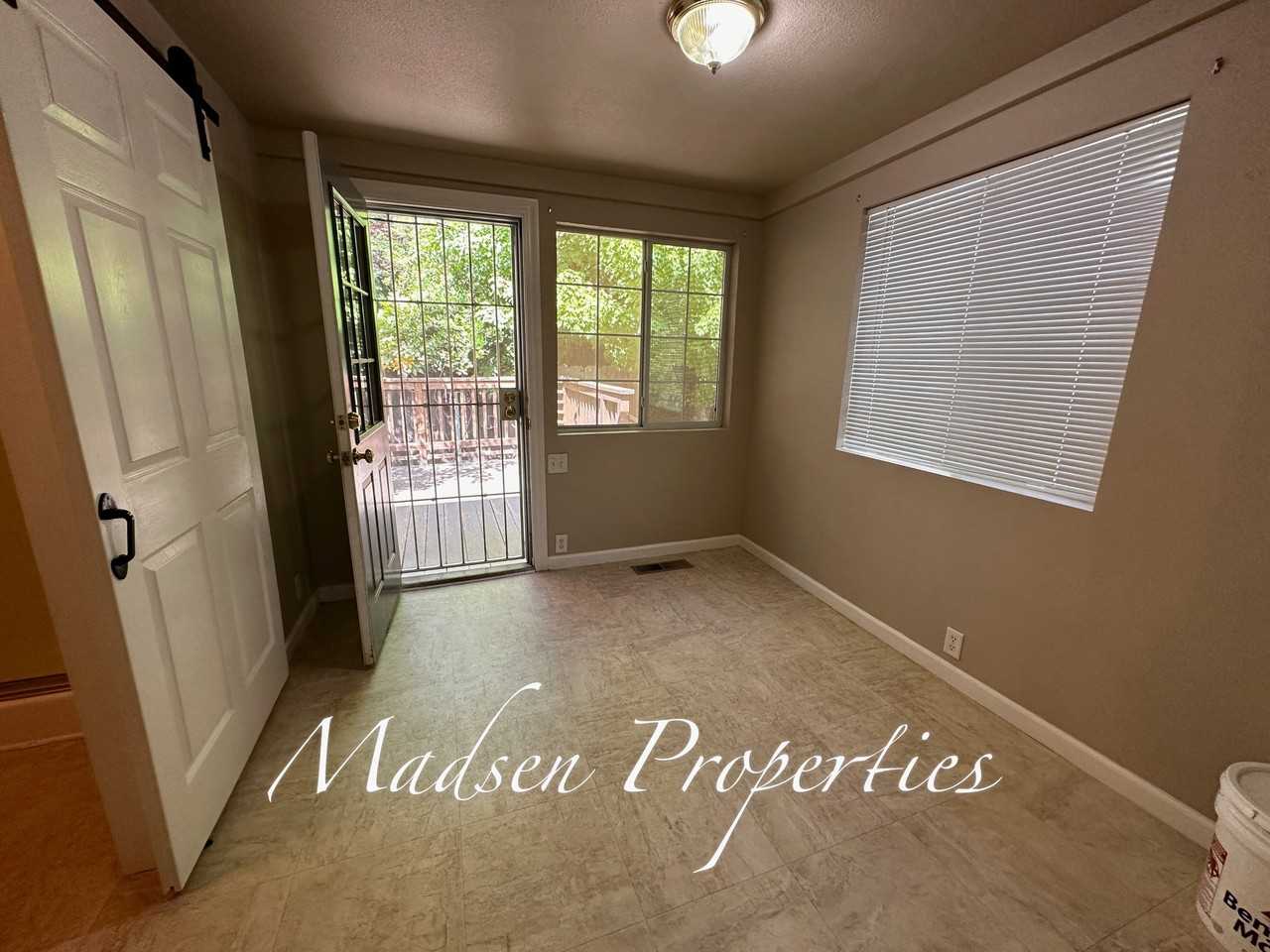 381 E 9th St #1 - Photo 5 of 43