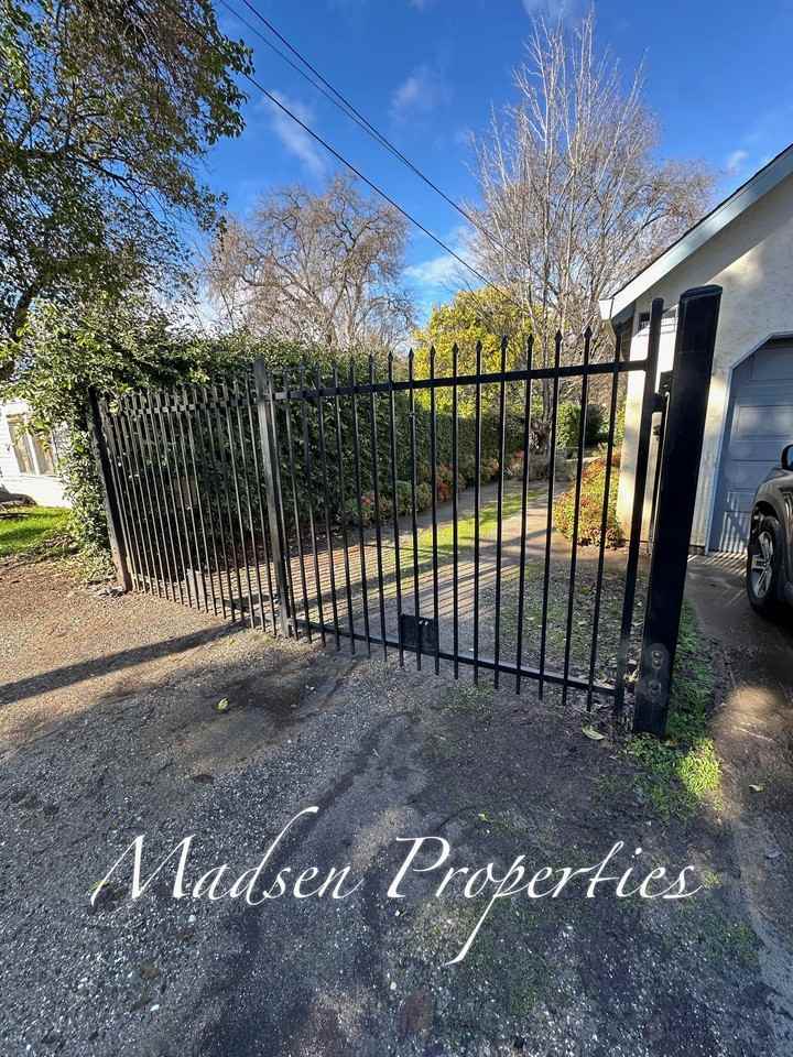 381 E 9th St #1 - Photo 7 of 43