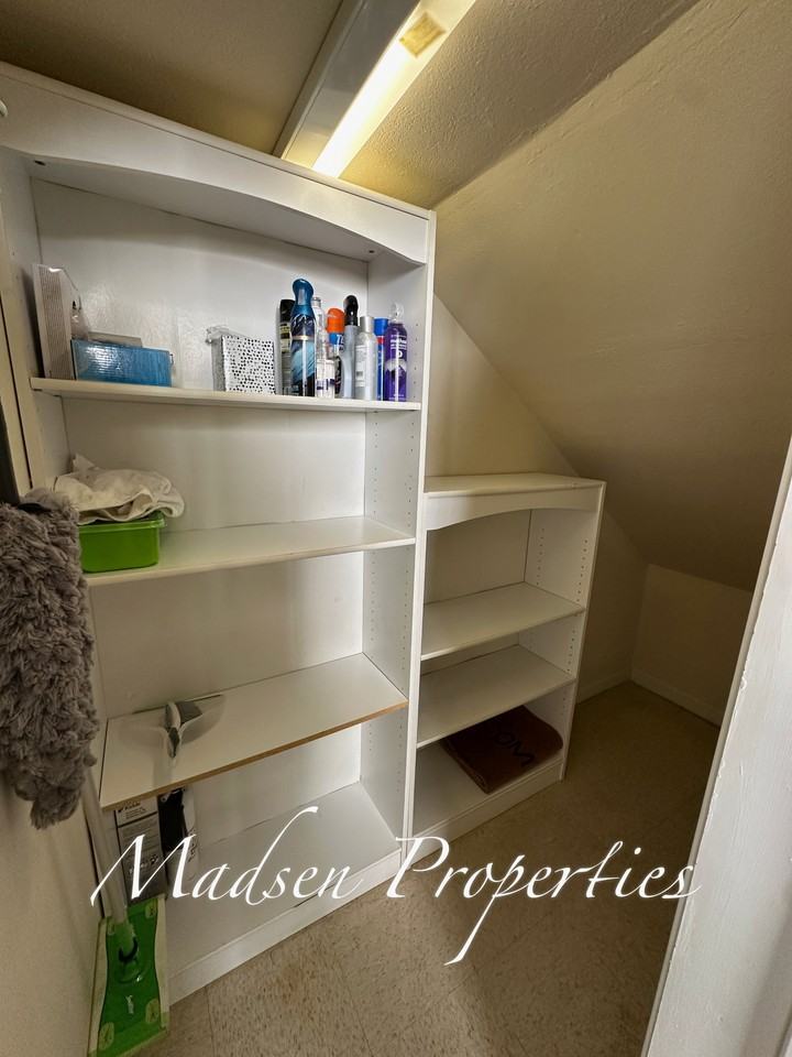 381 E 9th St #1 - Photo 7 of 43