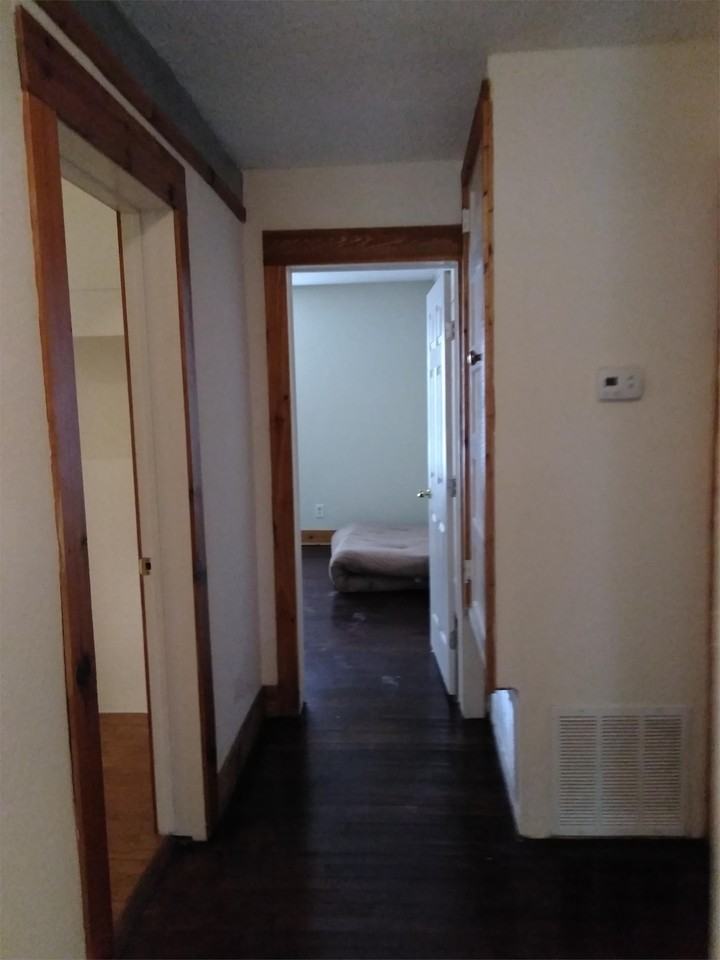 702 S Lee St #1 - Photo 5 of 17