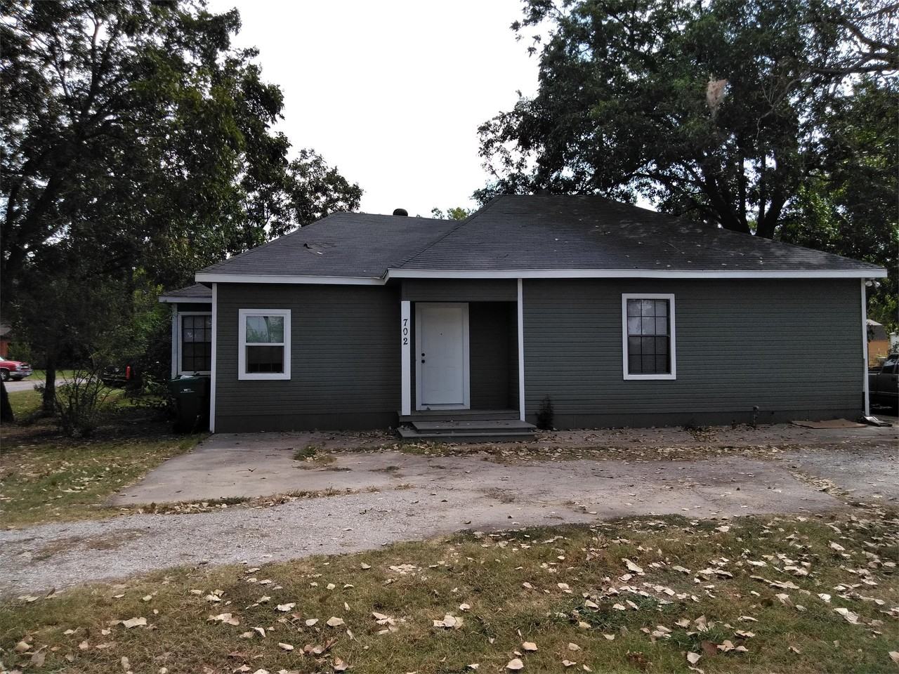 702 S Lee St #1 - Photo 3 of 17