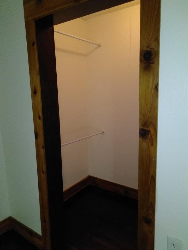 702 S Lee St #1 - Photo 7 of 17