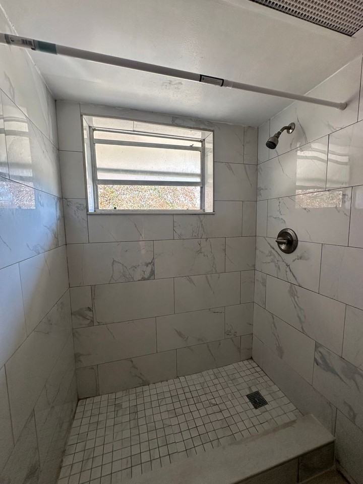 15700 Northwest 2nd Avenue - Photo 7 of 15