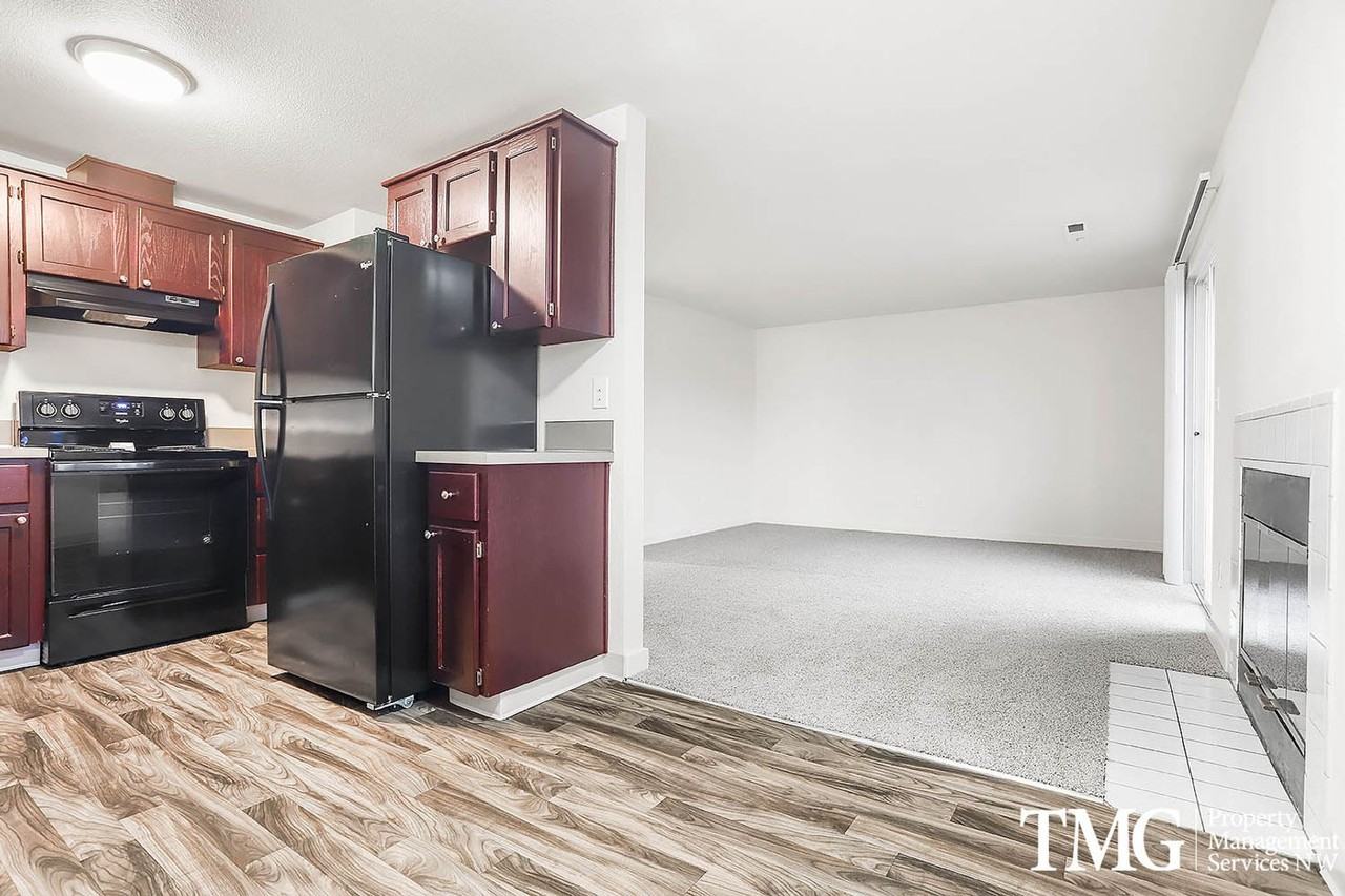 River View Apartments - Photo 3 of 37
