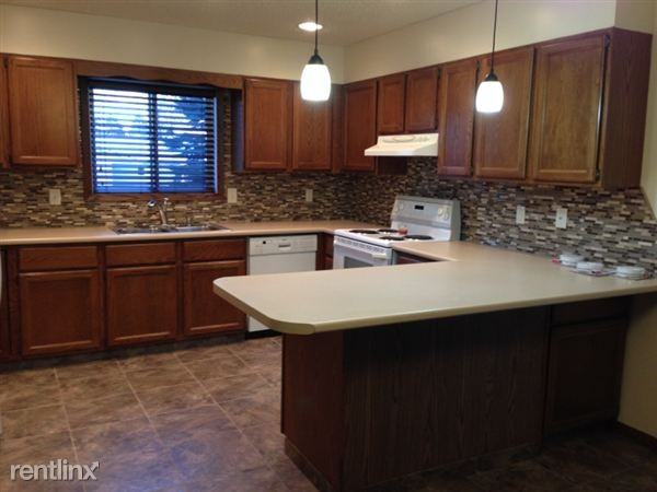 1432 Pocatello Dr - Photo 3 of 4