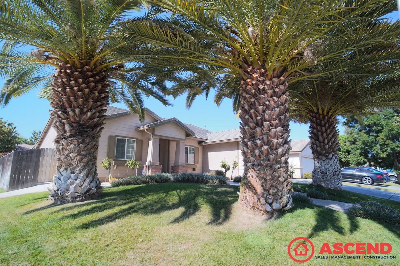 11503 Pacific Shores Dr - Photo 2 of 19