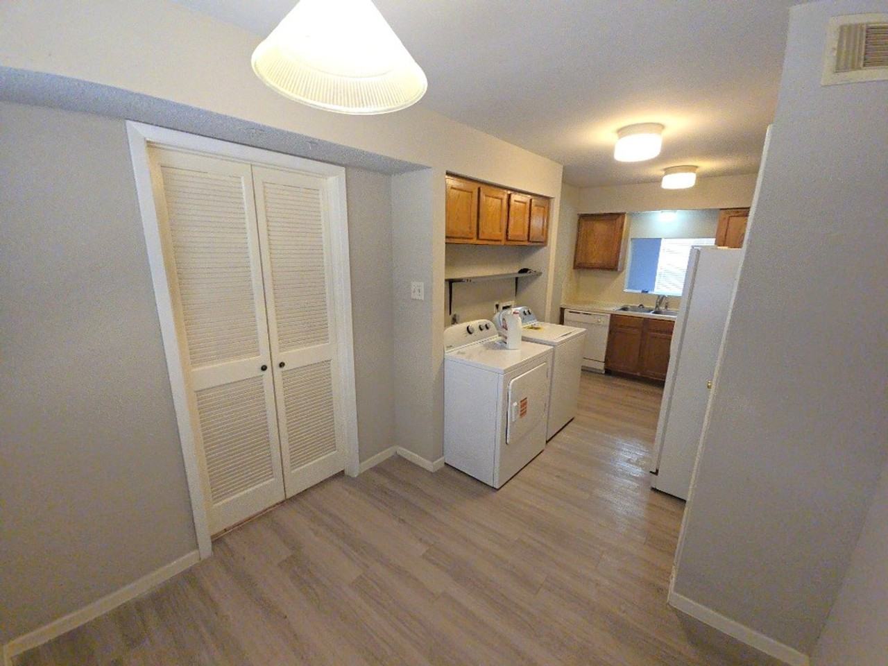 15625 Weldon Dr - Photo 2 of 26