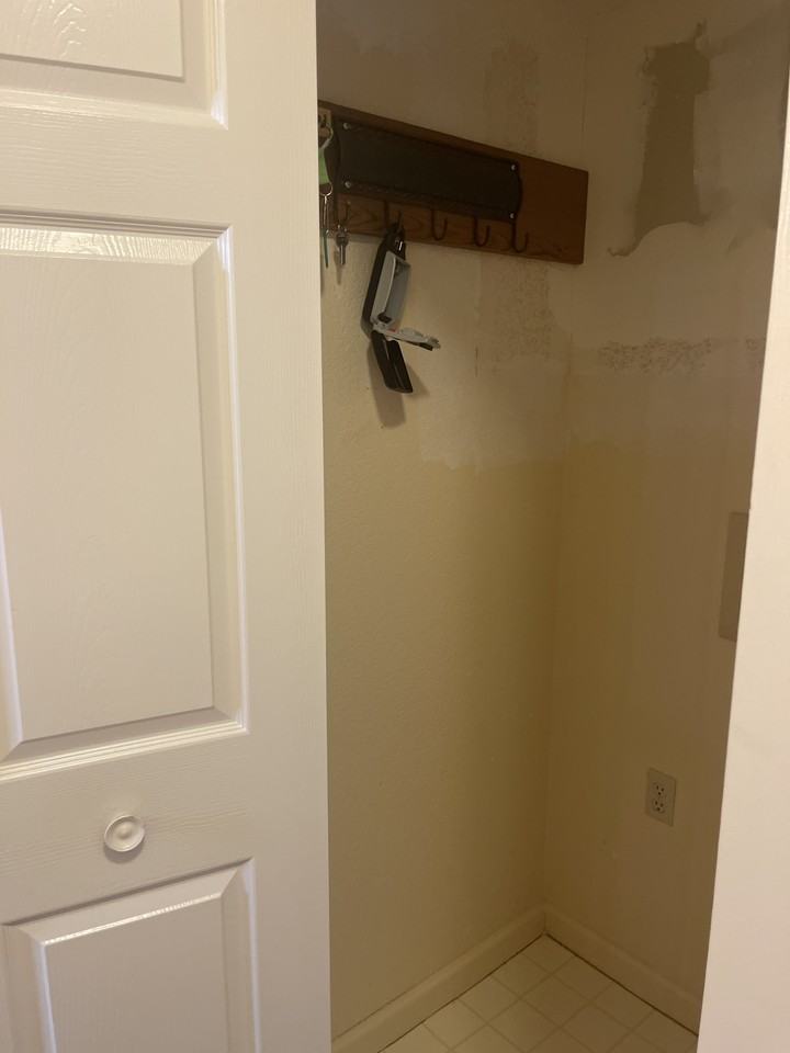 538 A St #NA - Photo 2 of 16