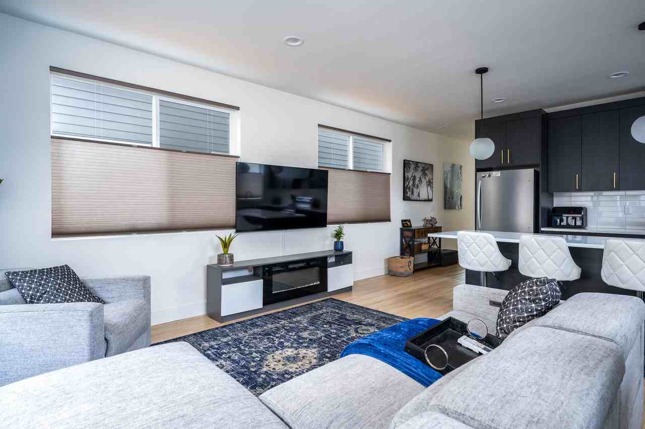 1224 W 24th St #1224 - Photo 2 of 21