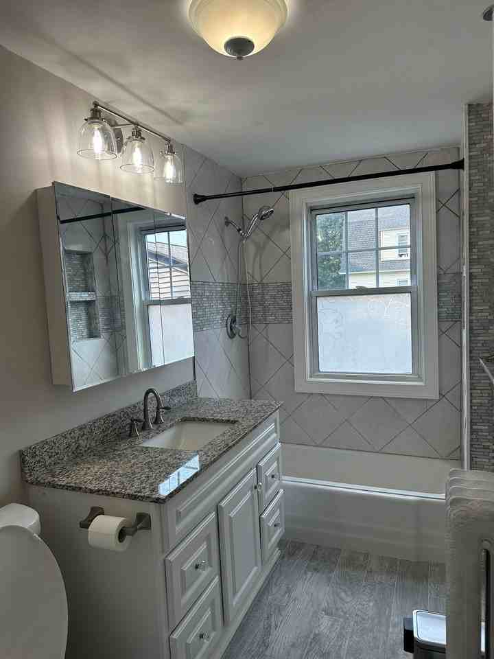 8 Clarence St #1 - Photo 2 of 13