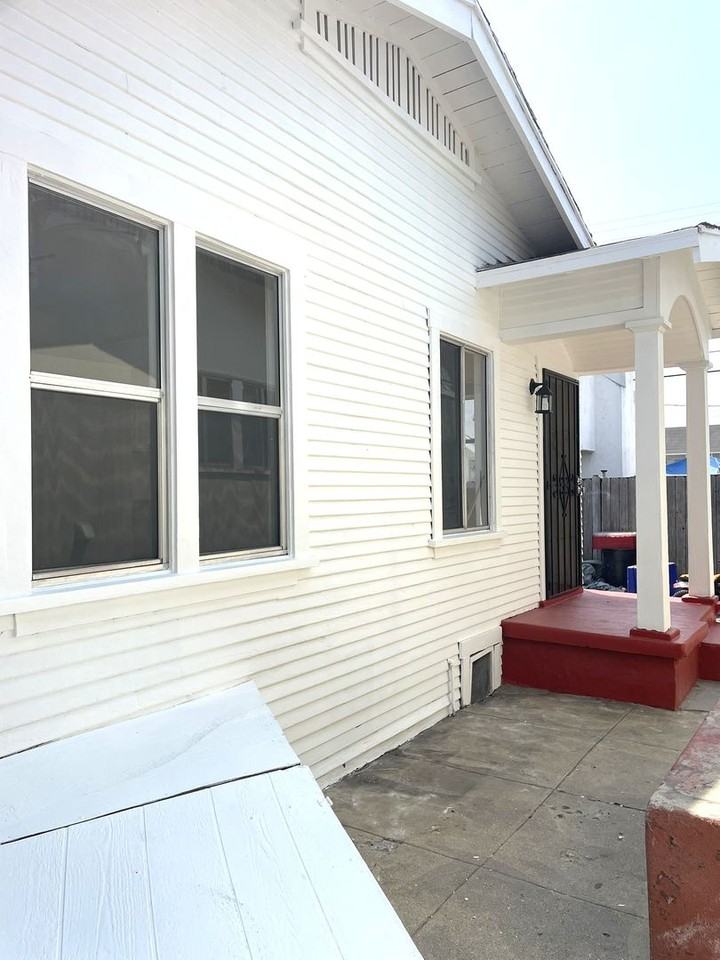 1530 S Gaffey St - Photo 4 of 23