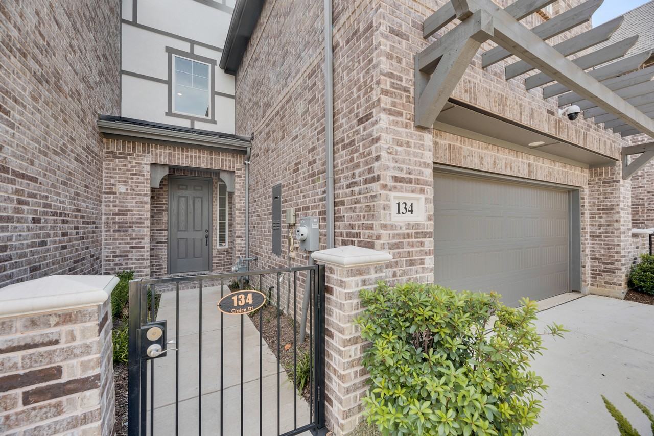 134 Claire Dr #NA - Photo 2 of 20